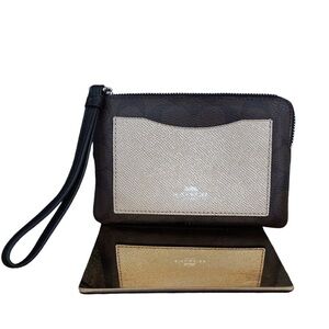 Coach Wristlet Brown Black Platinum Corner Zip